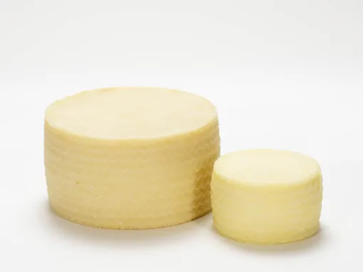 Queso puro de cabra curado Pasteurizado