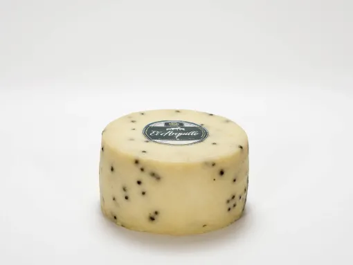 Queso puro de cabra curado a la pimienta verde