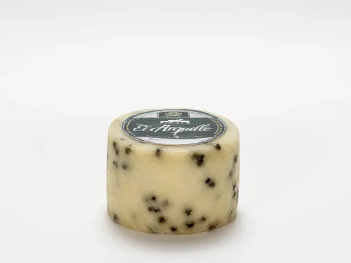 Queso puro de cabra curado a la pimienta verde