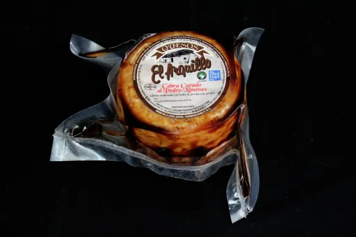 QUESO DE CABRA CURADO PEDRO XIMÉNEZ