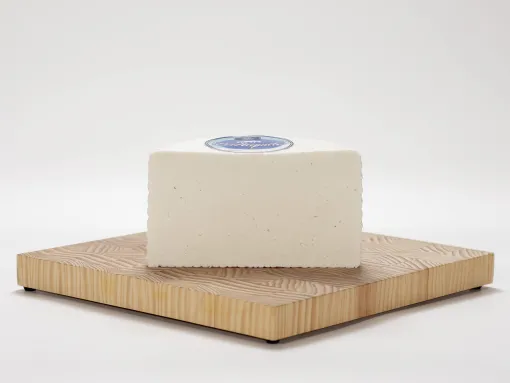 Queso fresco puro de cabra